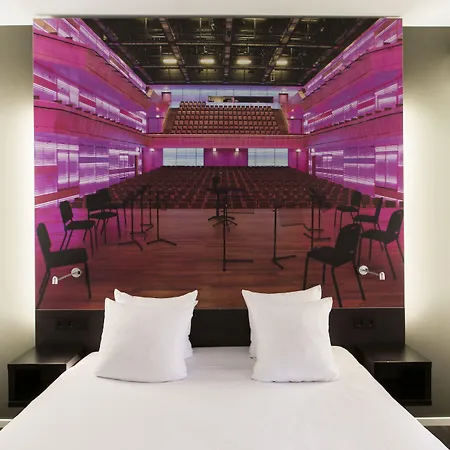 The Manor 4* Amsterdam