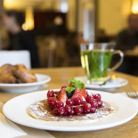 The Manor 4* Amsterdam