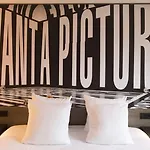 The Manor 4*