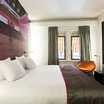 Szálloda The Manor 4*