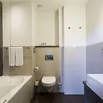 Szálloda The Manor 4*