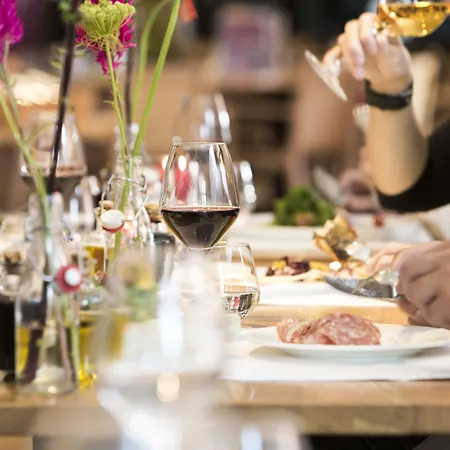 Szálloda The Manor Amszterdam