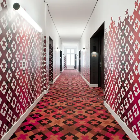 The Manor Szálloda 4*