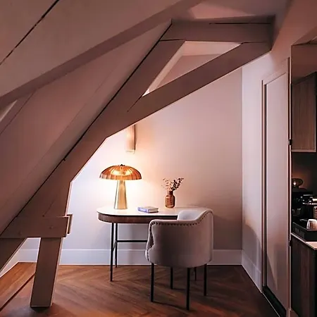 The Manor Hotell 4*