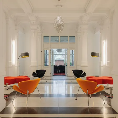 The Manor Hotel 4*