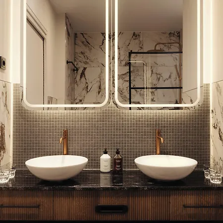 Hotel The Manor 4*