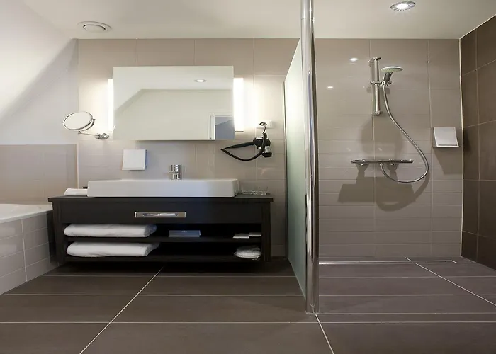 The Manor 4* אמסטרדם