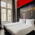 ホテル The Manor 4*