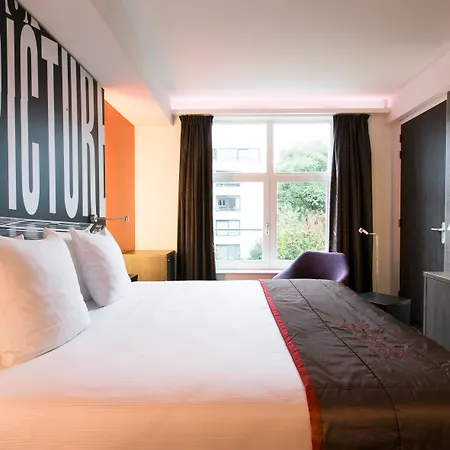 The Manor 4*