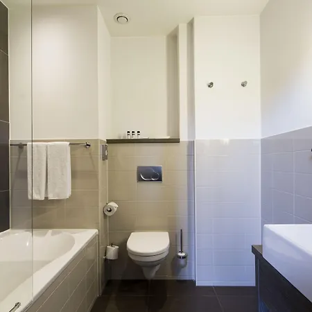 Hotel The Manor 4*