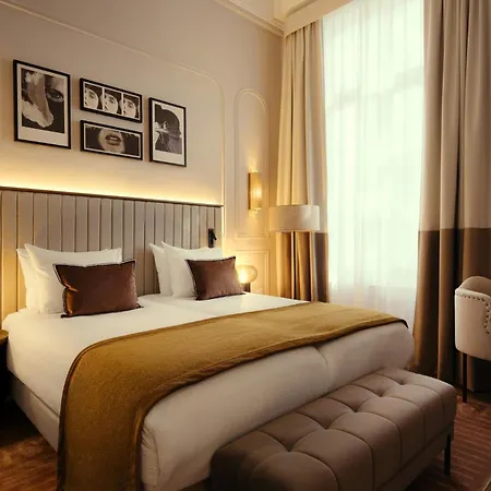 The Manor 4*